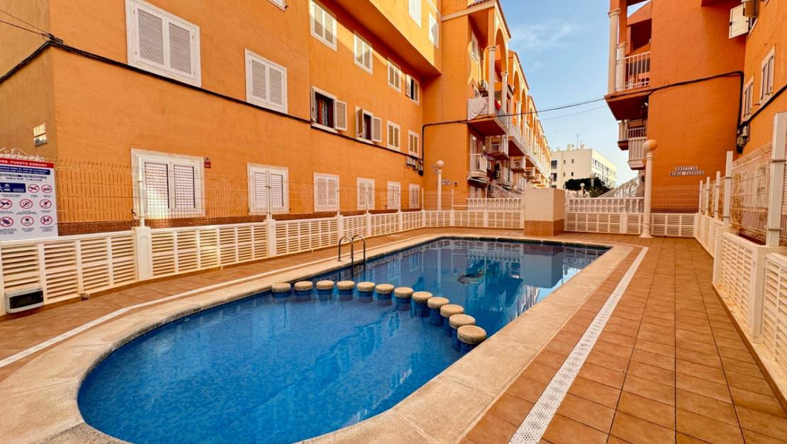 Sale - Apartment - Torrevieja - Torrevieja Centro