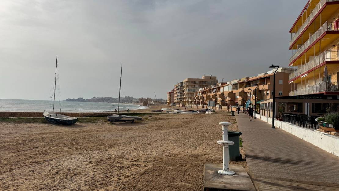 Sale - Apartment - Torrevieja - Torrevieja Centro