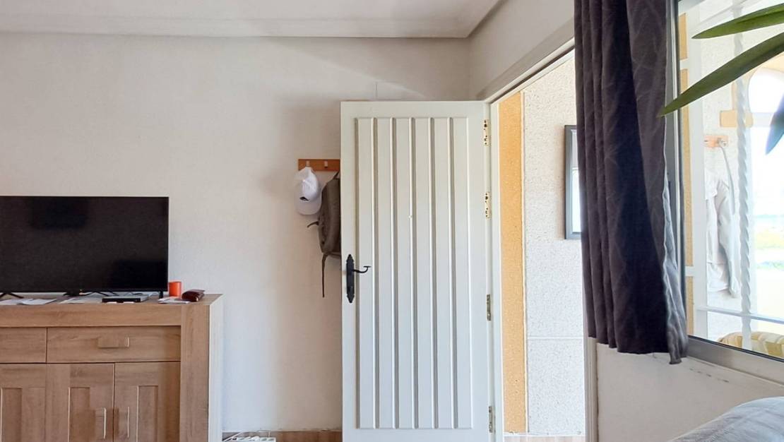 Sale - Apartment - Torrevieja - Torrevieja Centro