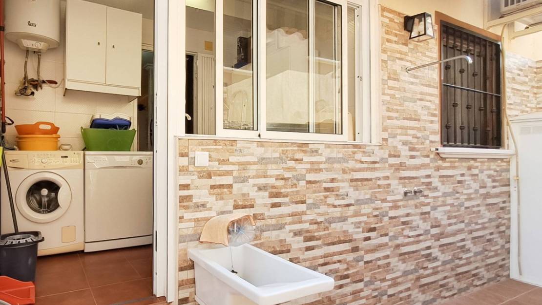 Sale - Apartment - Torrevieja - Torrevieja Centro