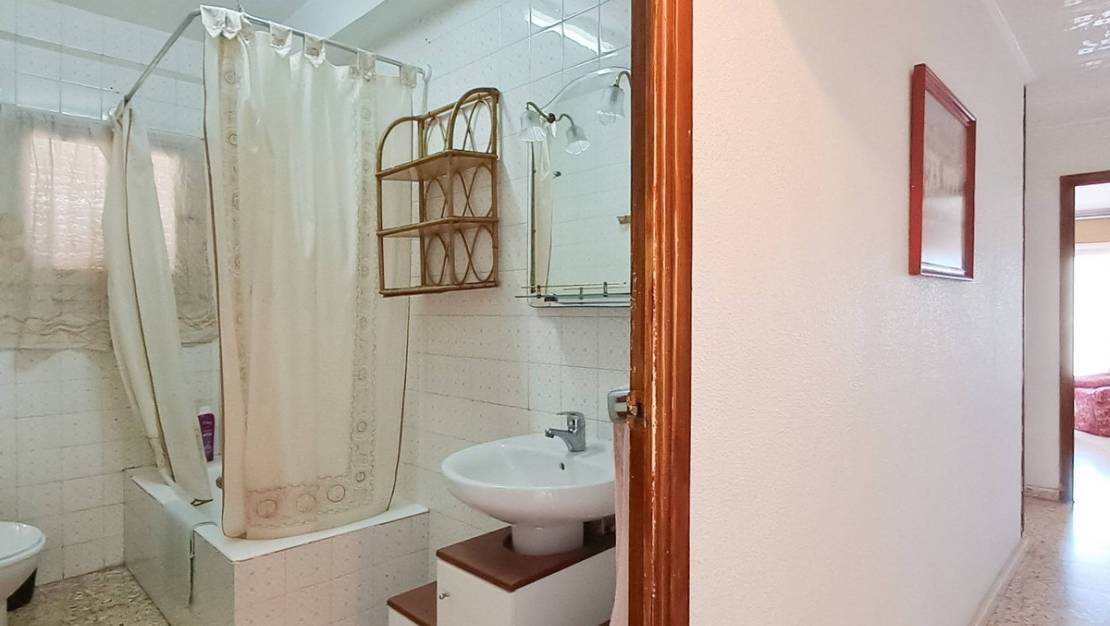 Sale - Apartment - Torrevieja - Torrevieja Centro