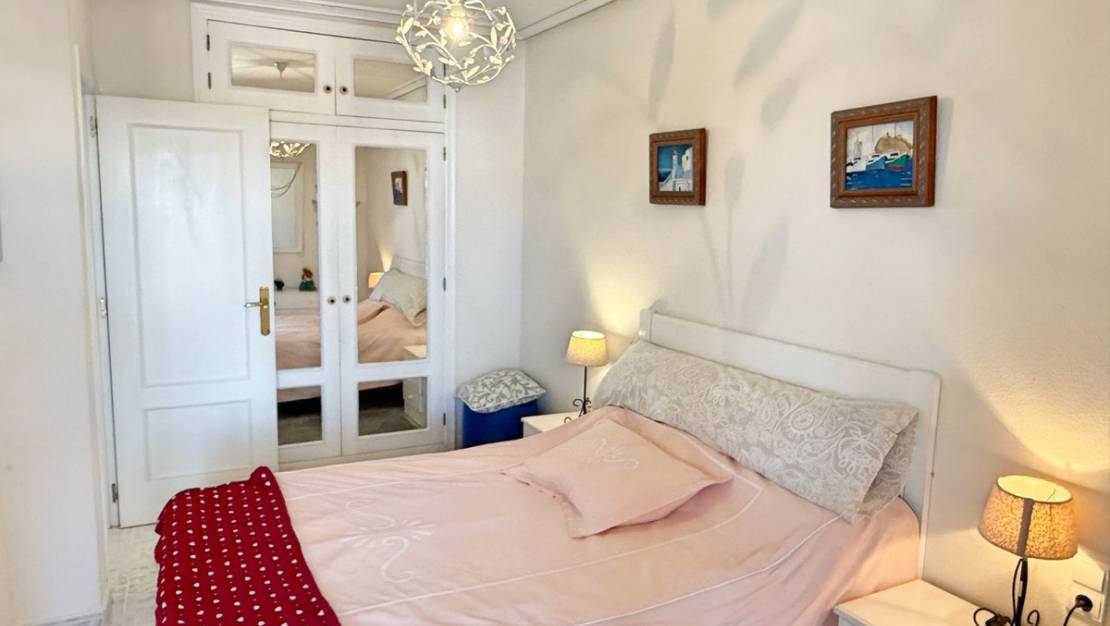 Sale - Apartment - Torrevieja - Torrevieja Centro