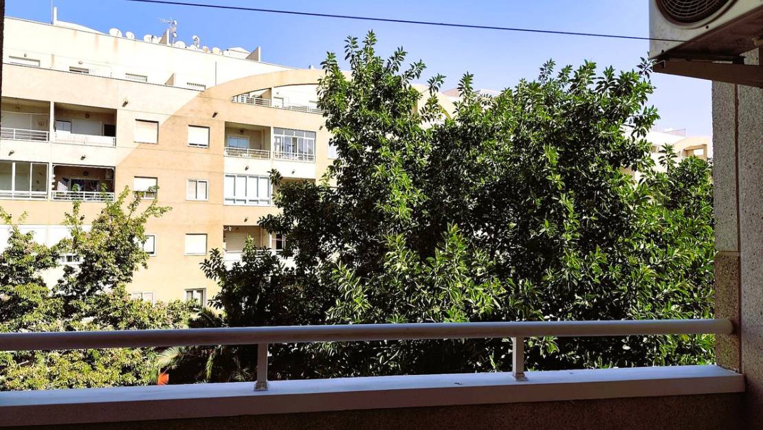 Sale - Apartment - Torrevieja - Torrevieja Centro