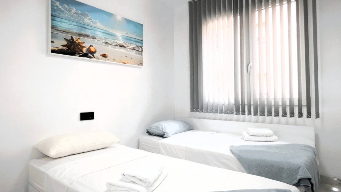 Sale - Apartment - Torrevieja - Torrevieja Centro