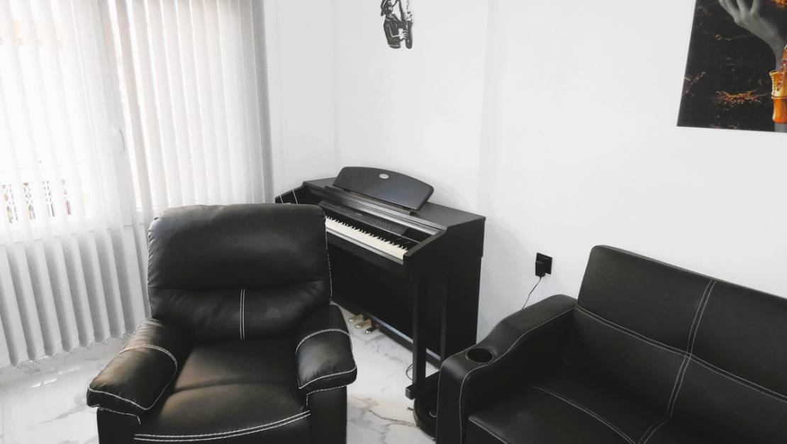 Sale - Apartment - Torrevieja - Torrevieja Centro