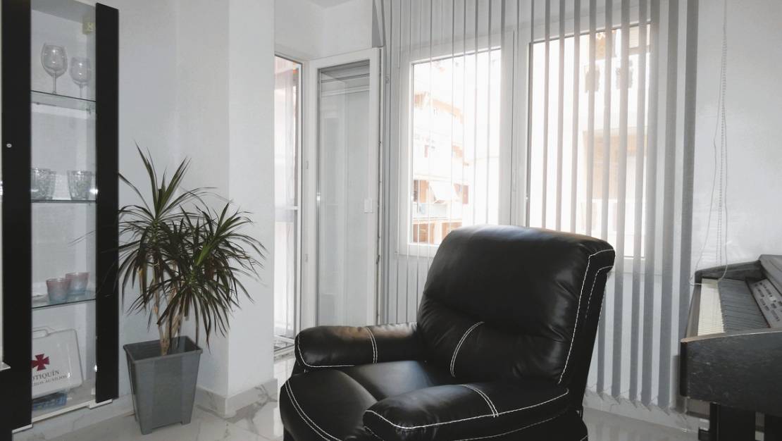 Sale - Apartment - Torrevieja - Torrevieja Centro