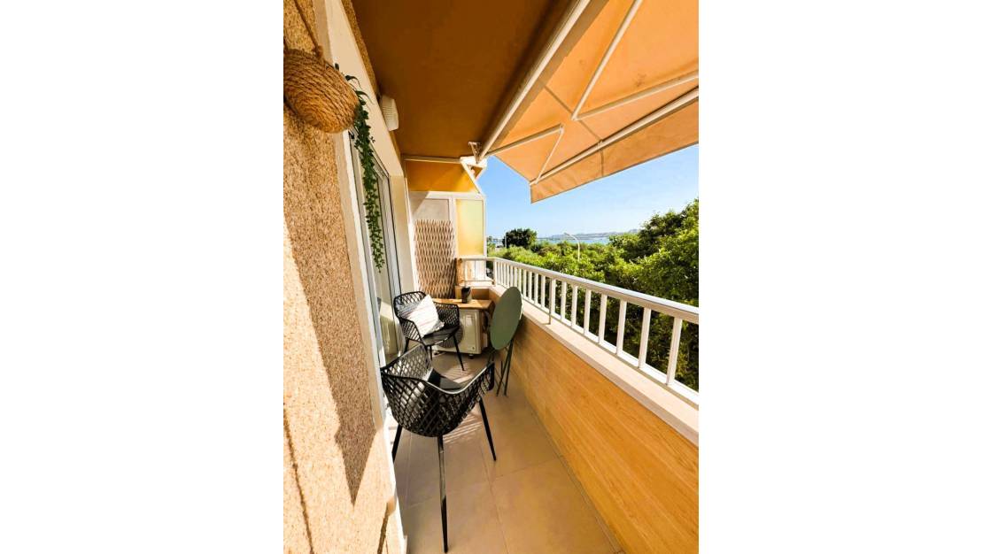 Sale - Apartment - Torrevieja - Torrevieja Centro