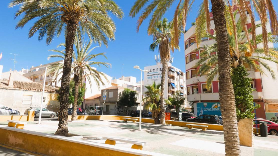 Sale - Apartment - Torrevieja - Torrevieja Centro