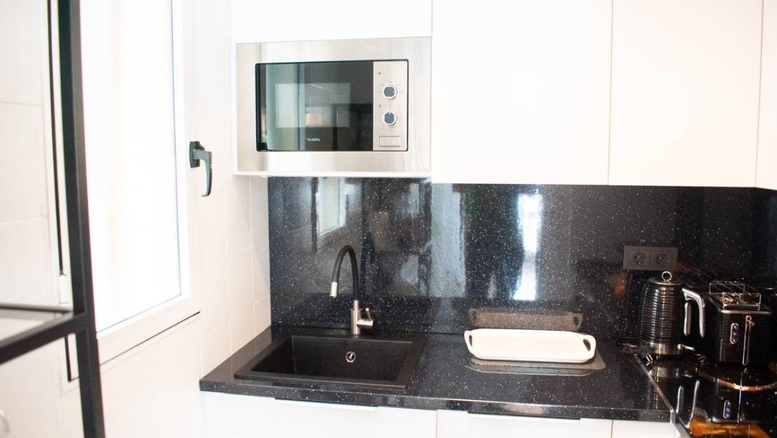 Sale - Apartment - Torrevieja - Torrevieja Centro