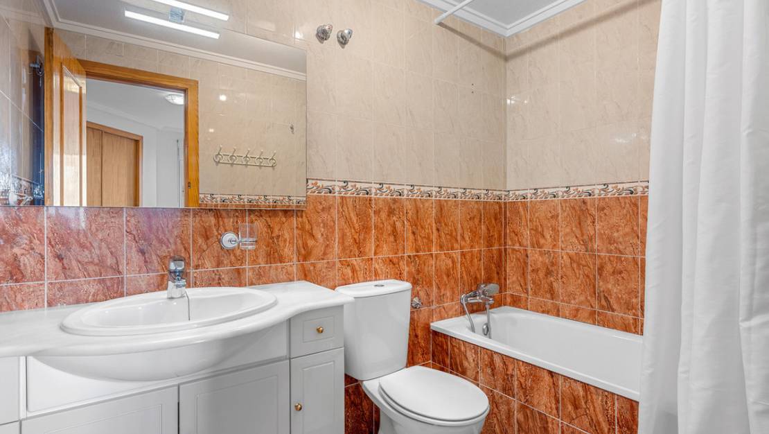 Sale - Apartment - Torrevieja - Torrevieja Centro