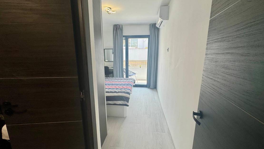 Sale - Apartment - Torrevieja - Torrevieja Centro