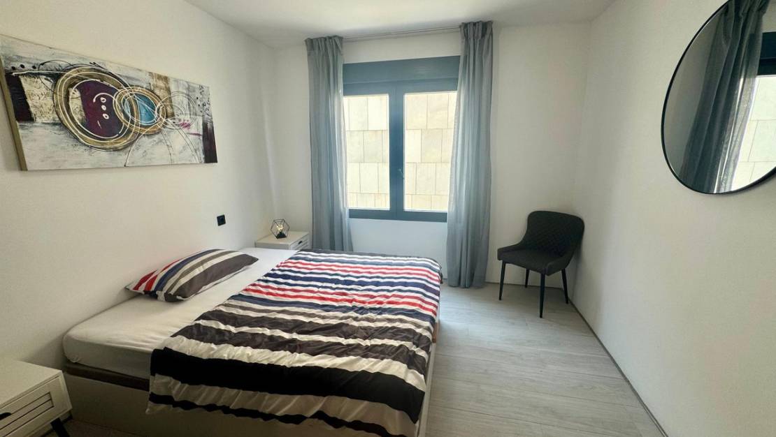 Sale - Apartment - Torrevieja - Torrevieja Centro