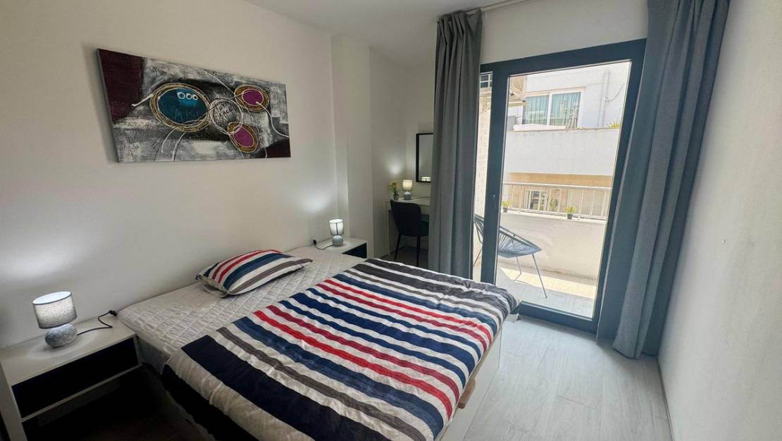 Sale - Apartment - Torrevieja - Torrevieja Centro