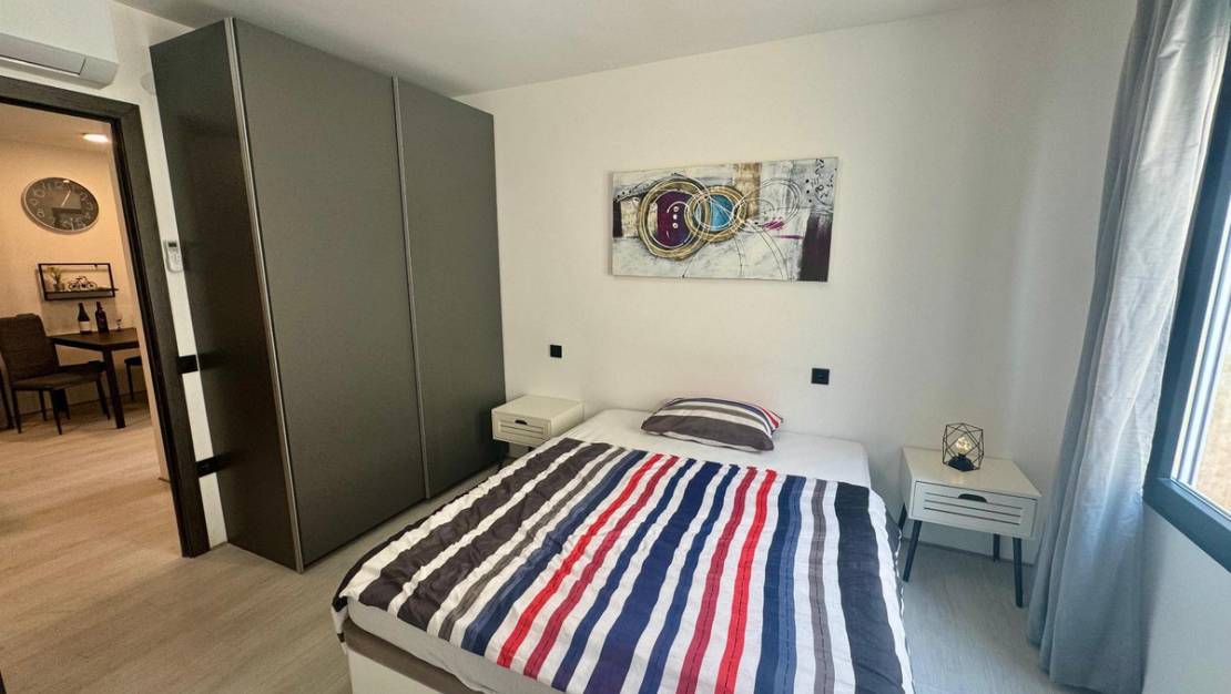 Sale - Apartment - Torrevieja - Torrevieja Centro