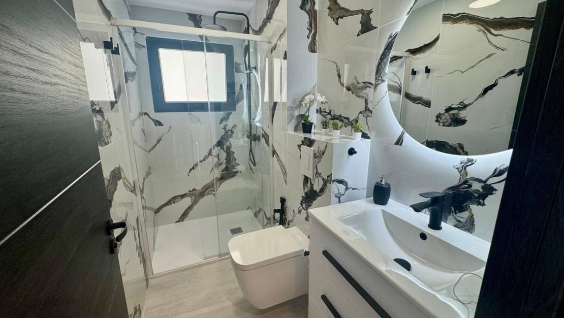 Sale - Apartment - Torrevieja - Torrevieja Centro