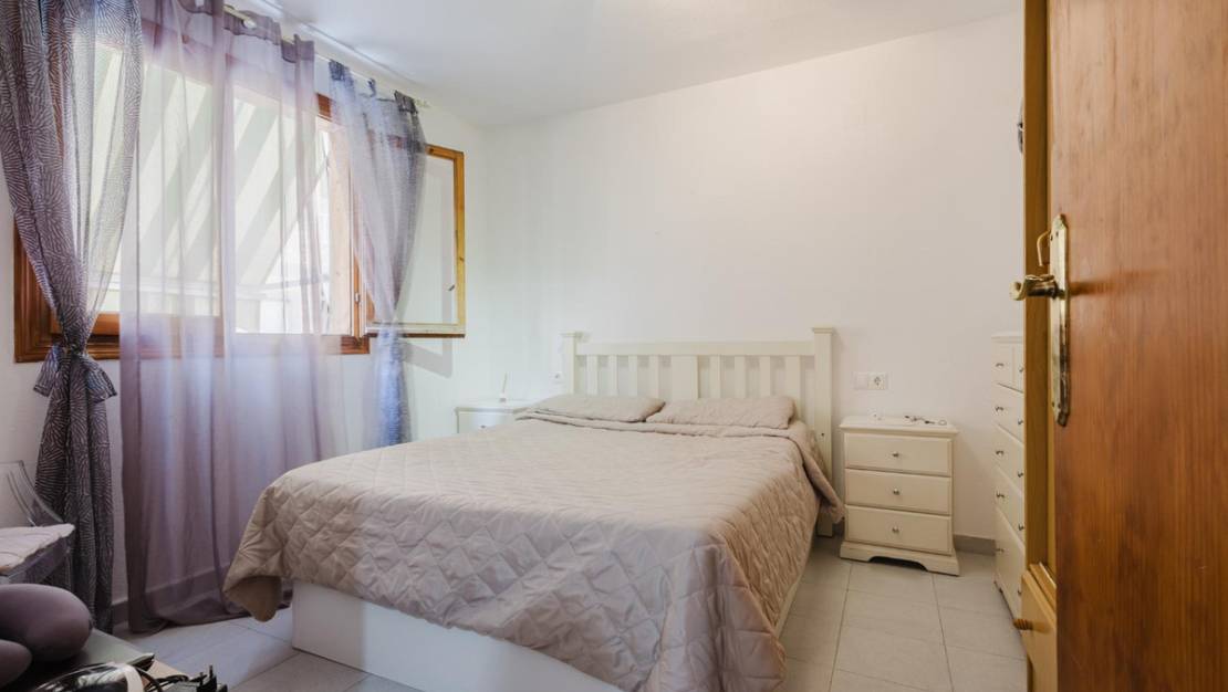 Sale - Apartment - Torrevieja - Torrevieja Centro
