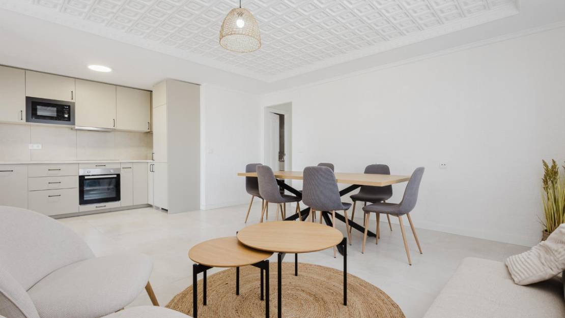 Sale - Apartment - Torrevieja - Torrevieja Centro