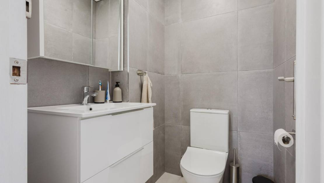 Sale - Apartment - Torrevieja - Torrevieja Centro