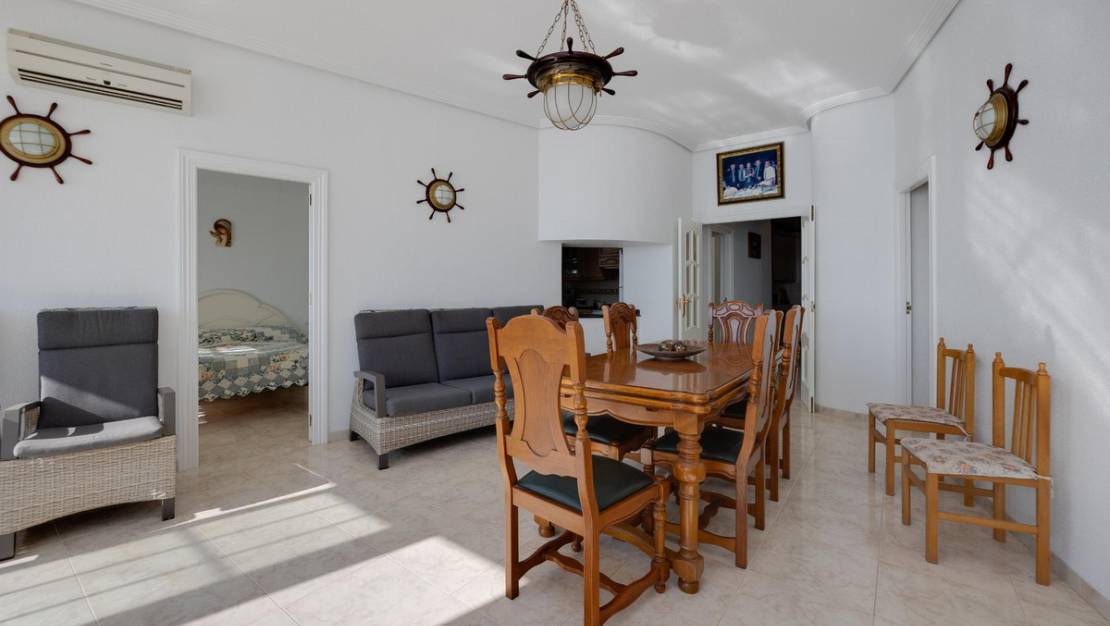 Sale - Apartment - Torrevieja - Torrevieja Centro