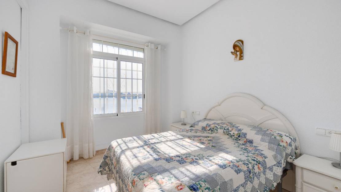 Sale - Apartment - Torrevieja - Torrevieja Centro
