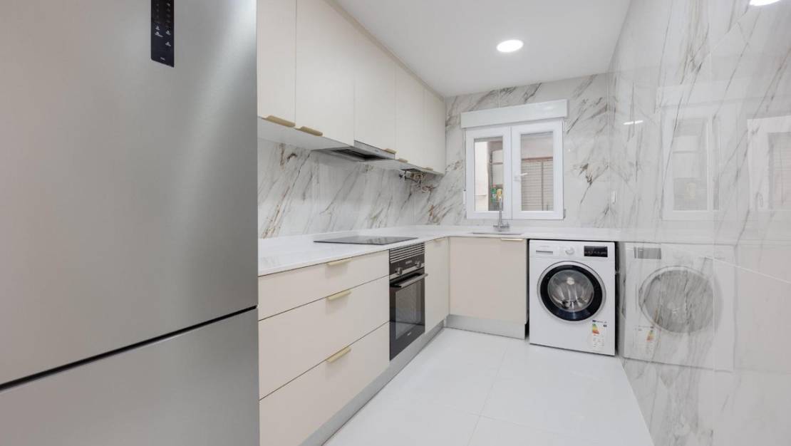 Sale - Apartment - Torrevieja - Torrevieja Centro