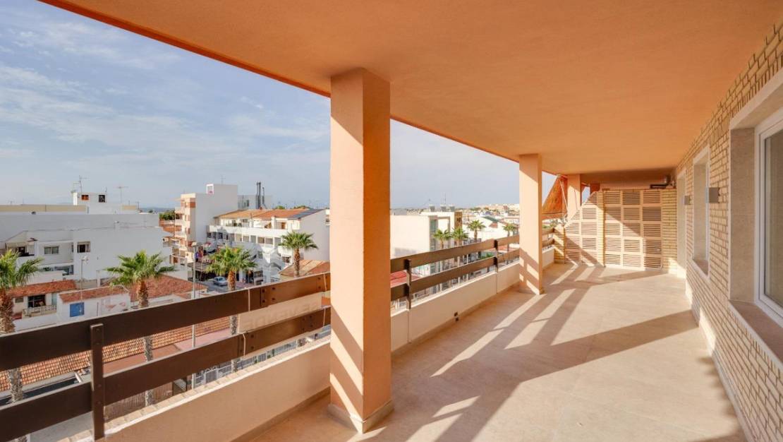 Sale - Apartment - Torrevieja - Torrevieja Centro