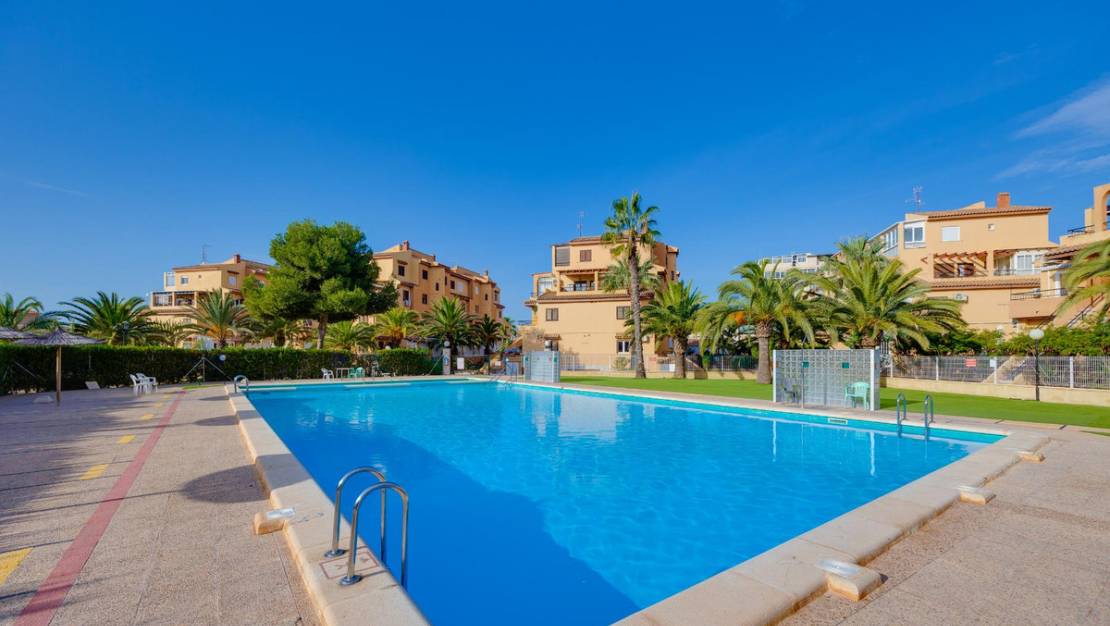 Sale - Apartment - Torrevieja - Torrevieja Centro