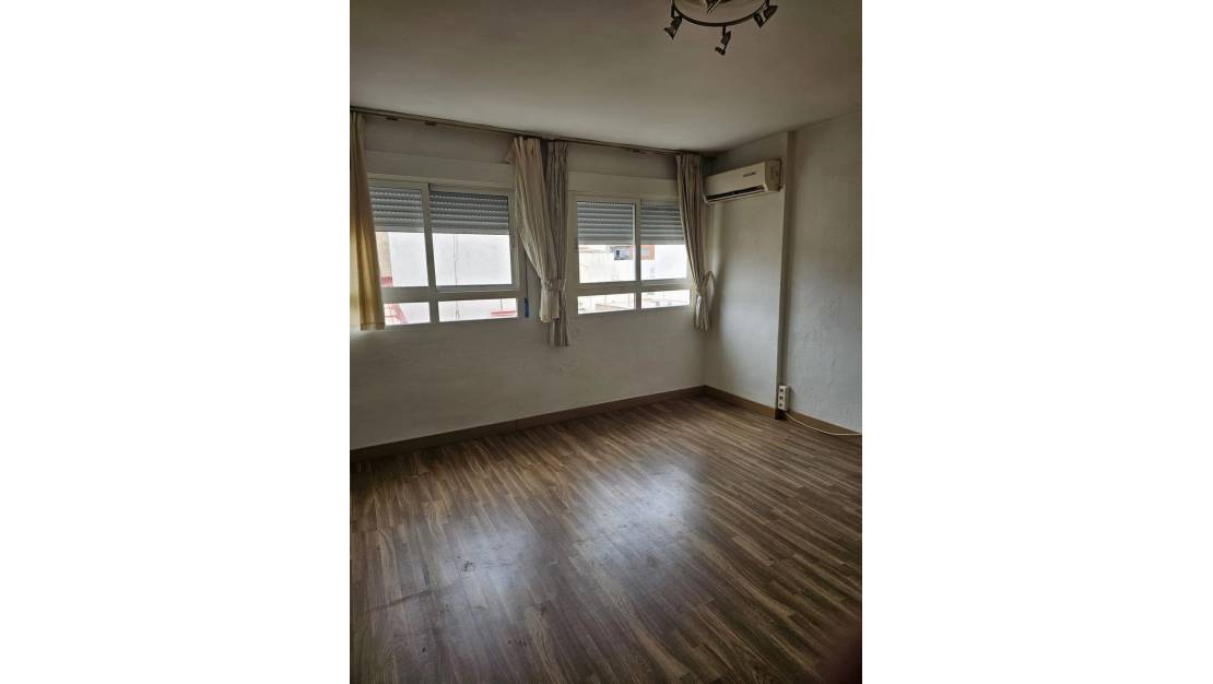 Sale - Apartment - Torrevieja - Torrevieja Centro