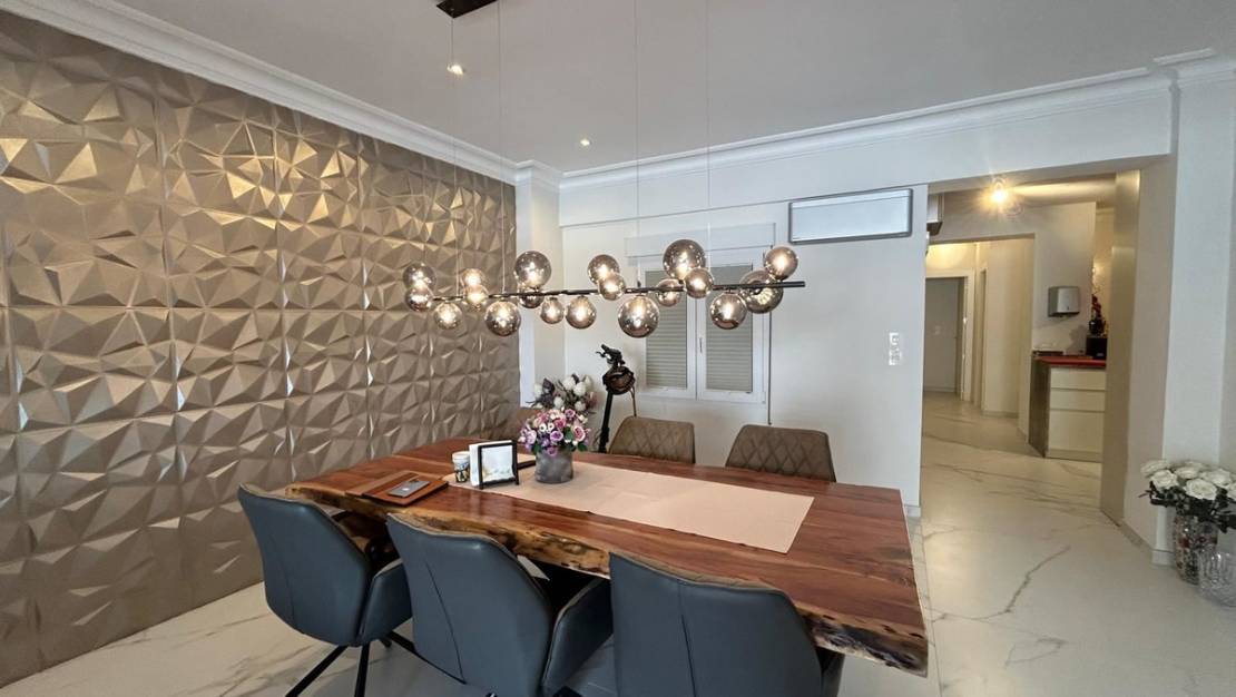 Sale - Apartment - Torrevieja - Torrevieja Centro