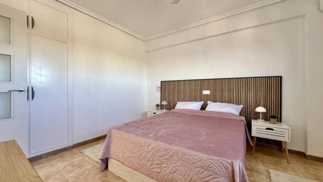 Sale - Apartment - Torrevieja - Torrevieja Centro