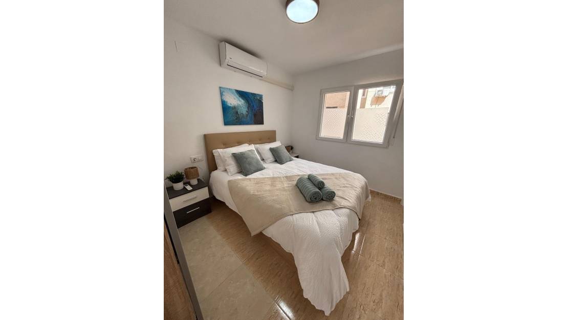 Sale - Apartment - Torrevieja - Torrevieja Centro