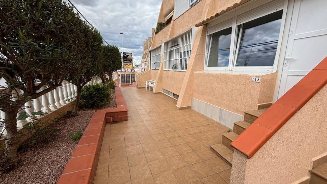 Sale - Apartment - Torrevieja - Torrevieja Centro