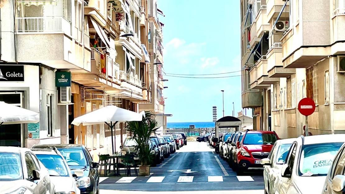 Sale - Apartment - Torrevieja - Torrevieja Centro