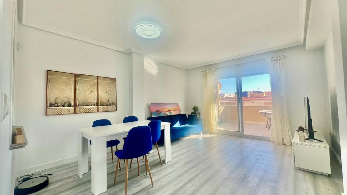 Sale - Apartment - Torrevieja - Torrevieja Centro