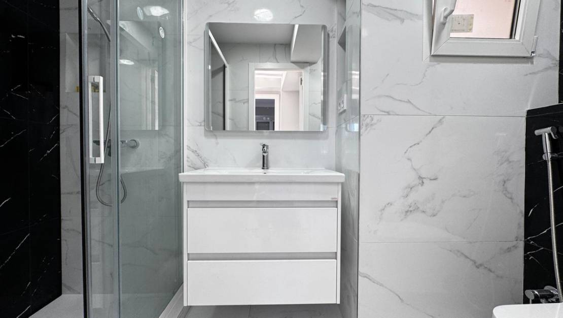 Sale - Apartment - Torrevieja - Torrevieja Centro