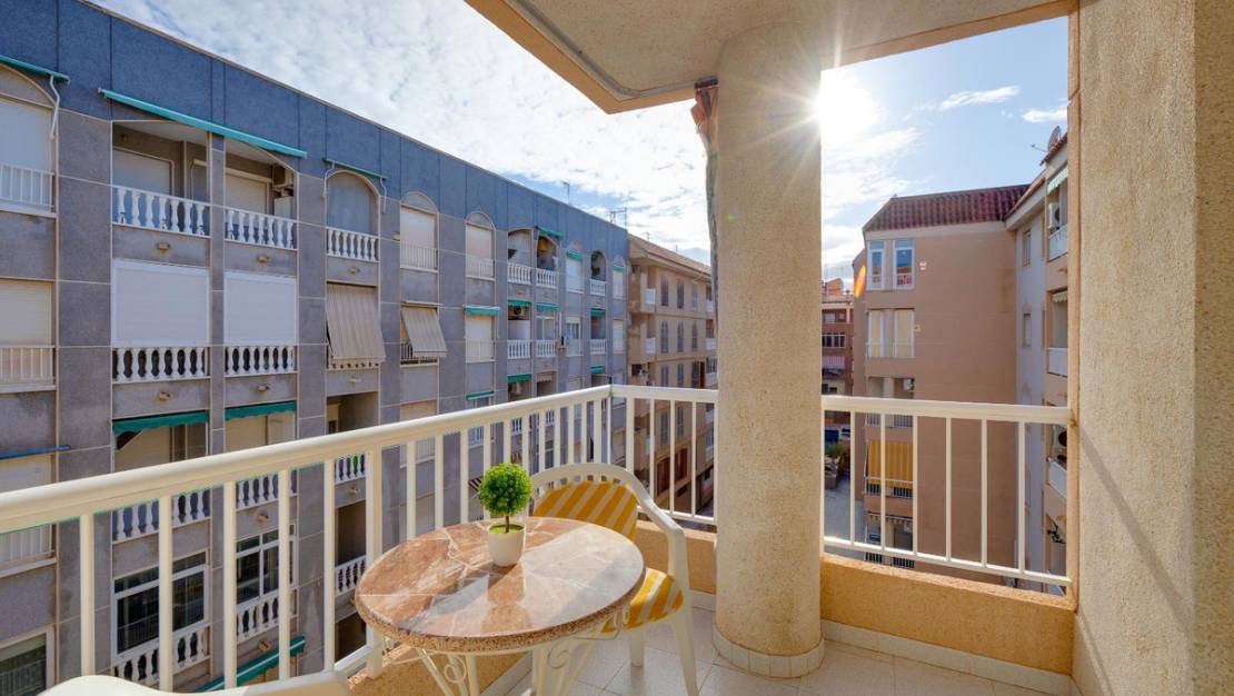 Sale - Apartment - Torrevieja - Torrevieja Centro