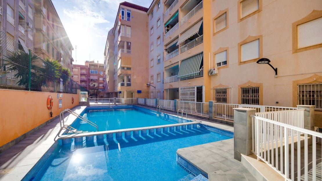 Sale - Apartment - Torrevieja - Torrevieja Centro