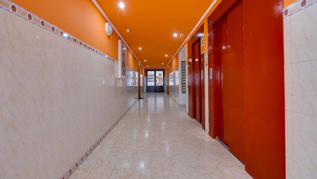 Sale - Apartment - Torrevieja - Torrevieja Centro