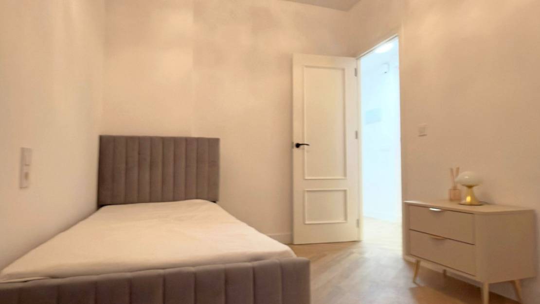 Sale - Apartment - Torrevieja - Torrevieja Centro