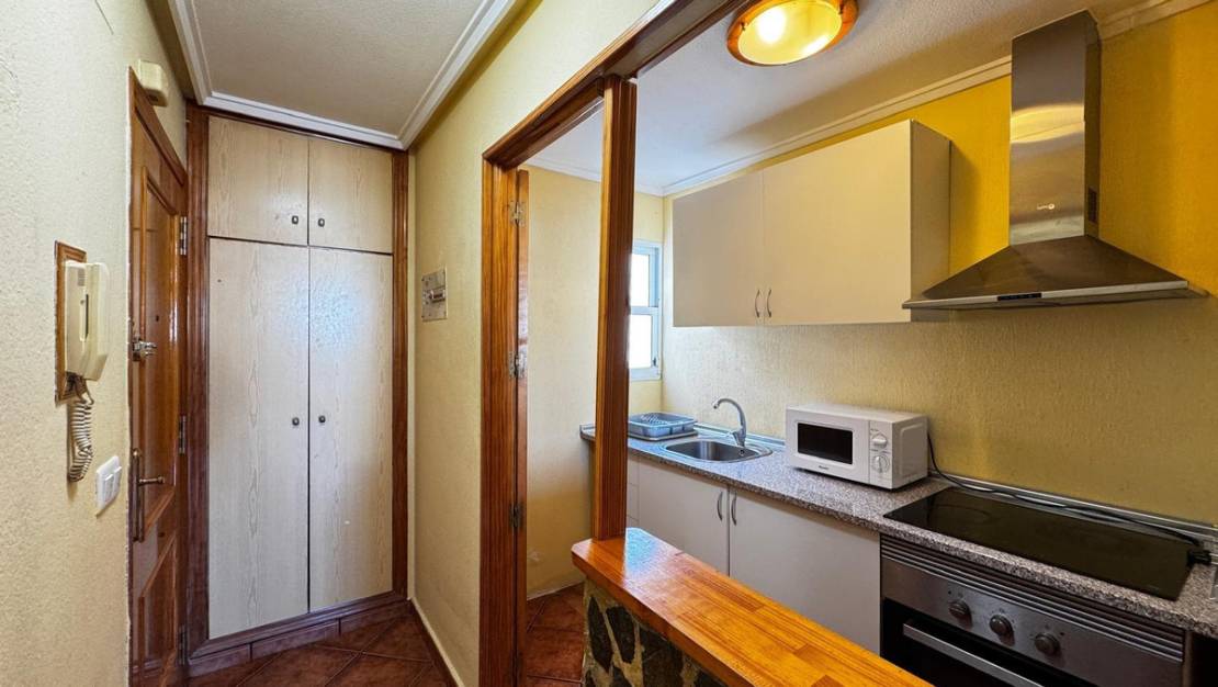 Sale - Apartment - Torrevieja - Torrevieja Centro