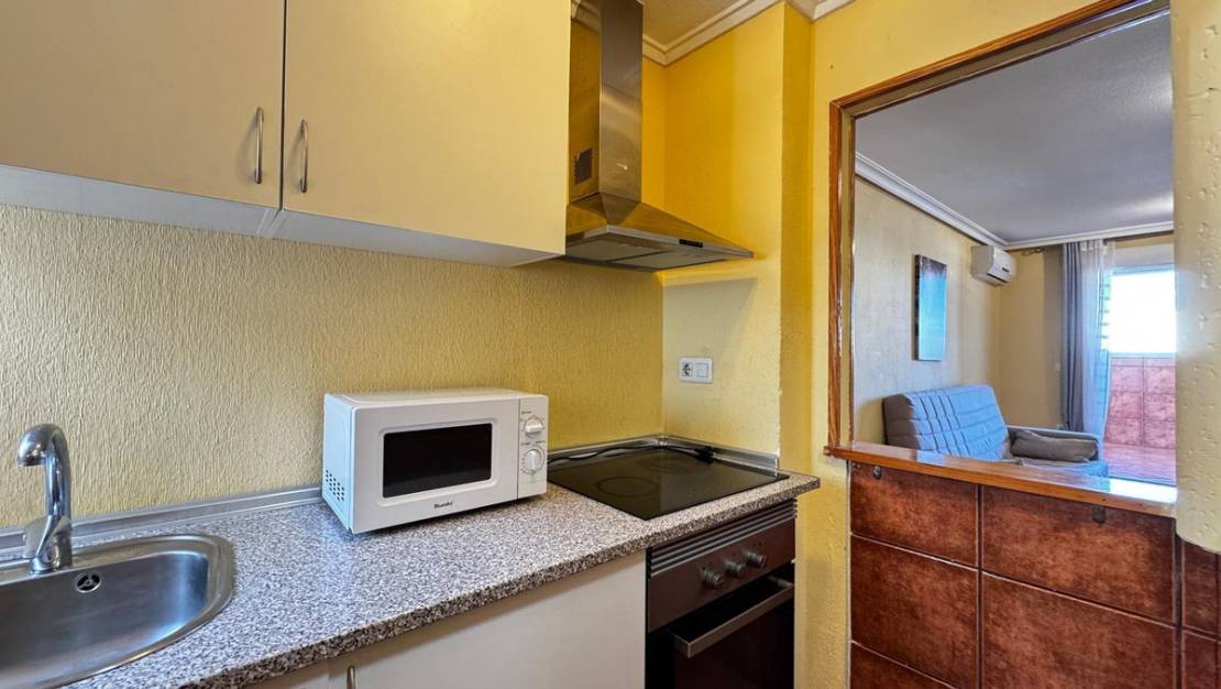 Sale - Apartment - Torrevieja - Torrevieja Centro