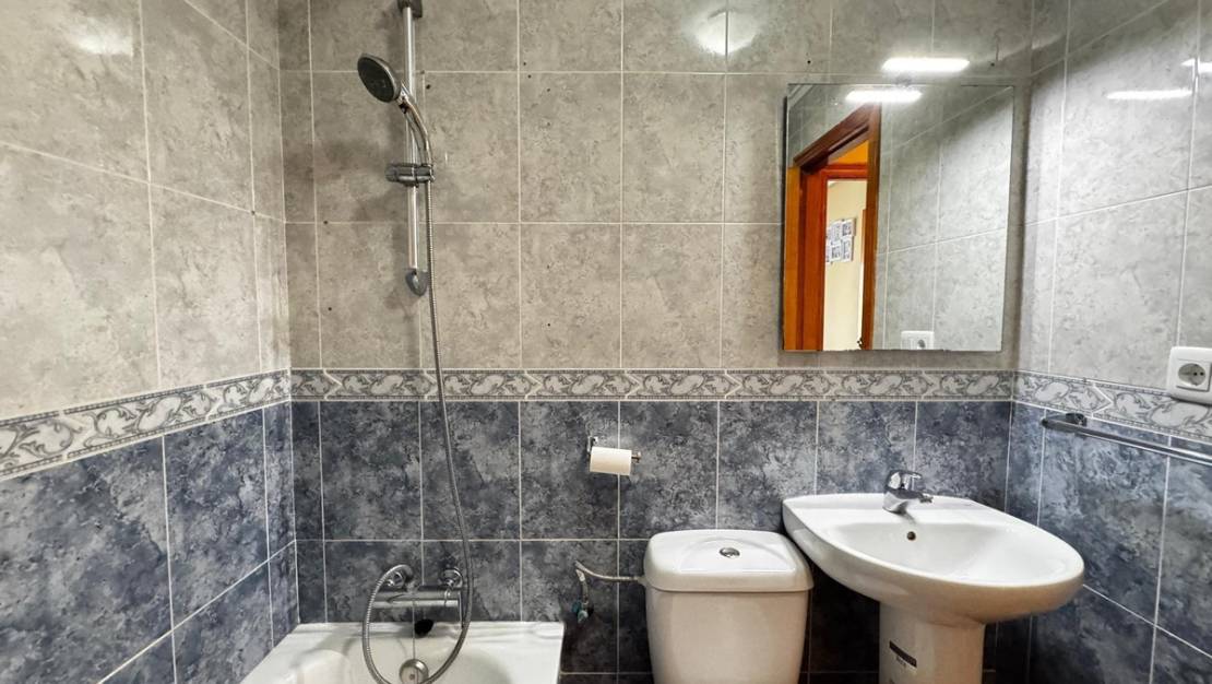 Sale - Apartment - Torrevieja - Torrevieja Centro