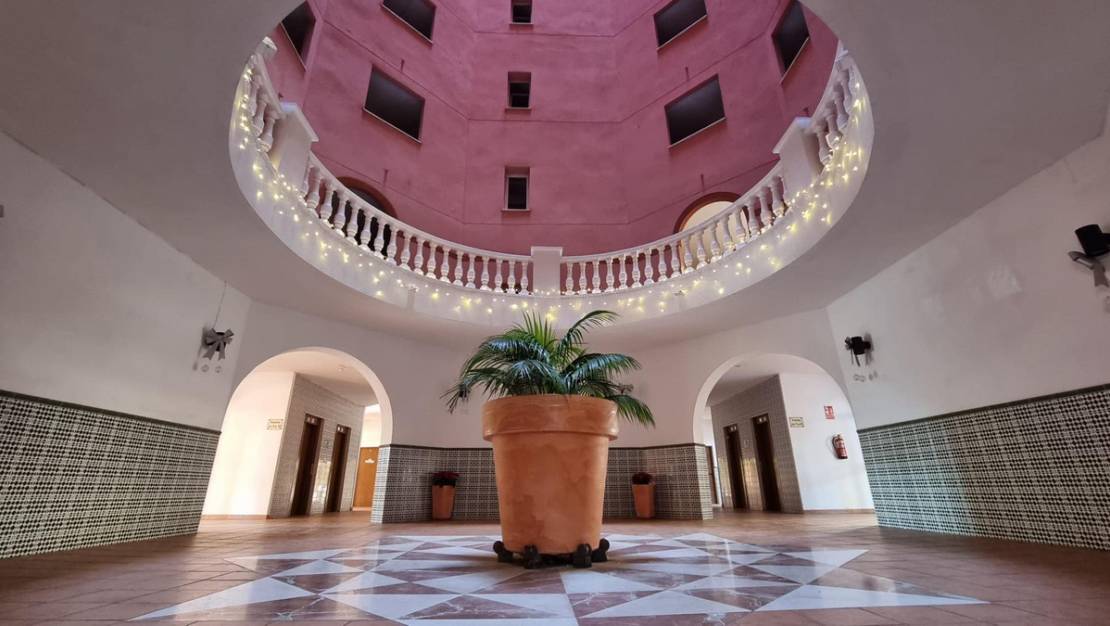 Sale - Apartment - Torrevieja - Torrevieja Centro