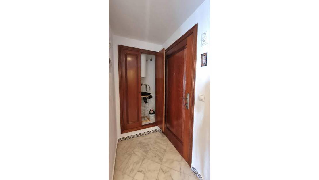 Sale - Apartment - Torrevieja - Torrevieja Centro