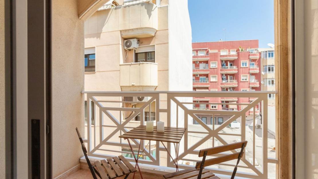 Sale - Apartment - Torrevieja - Torrevieja Centro