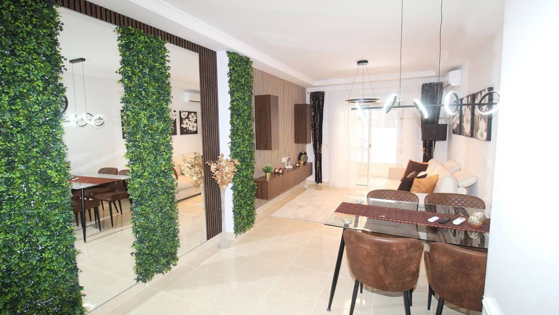 Sale - Apartment - Torrevieja - Torrevieja Centro