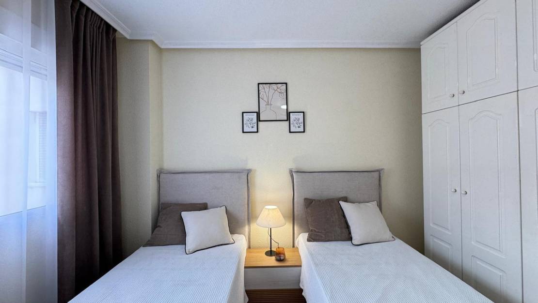 Sale - Apartment - Torrevieja - Torrevieja Centro