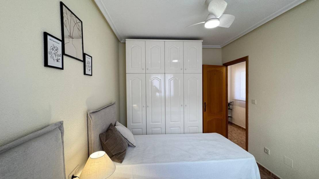 Sale - Apartment - Torrevieja - Torrevieja Centro