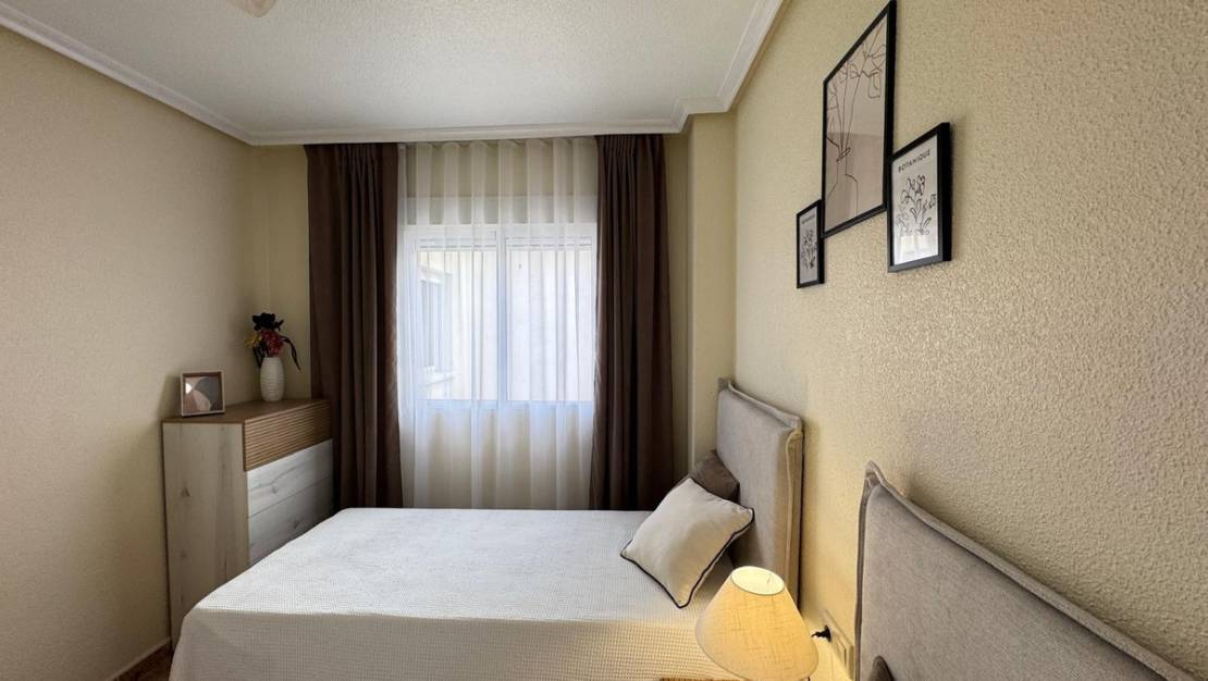 Sale - Apartment - Torrevieja - Torrevieja Centro