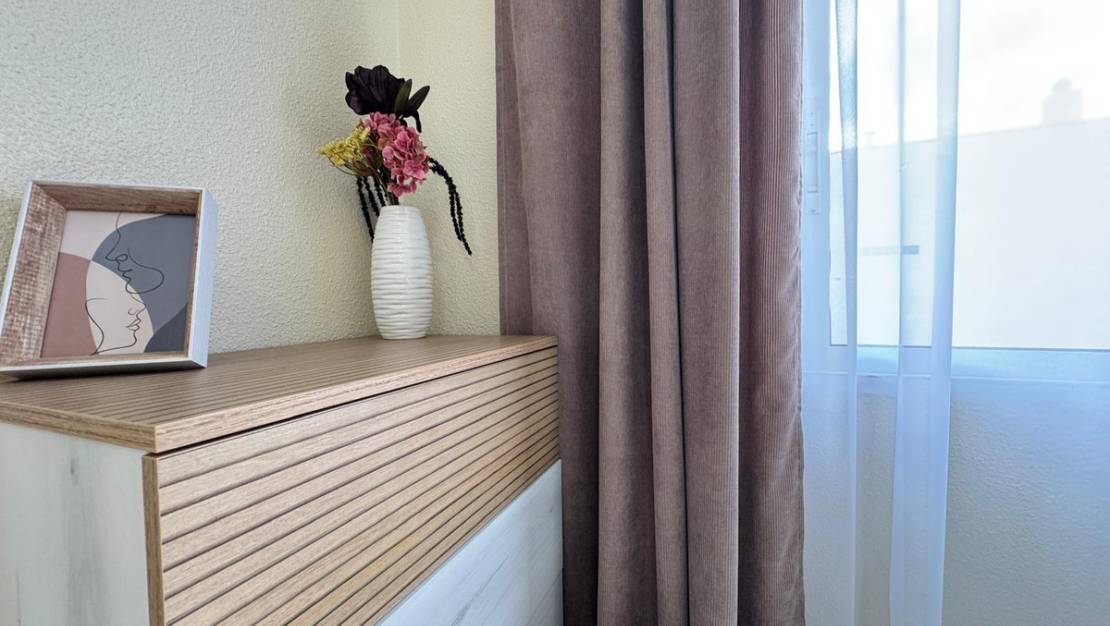 Sale - Apartment - Torrevieja - Torrevieja Centro